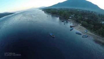 LARANTUKA DARI UDARA